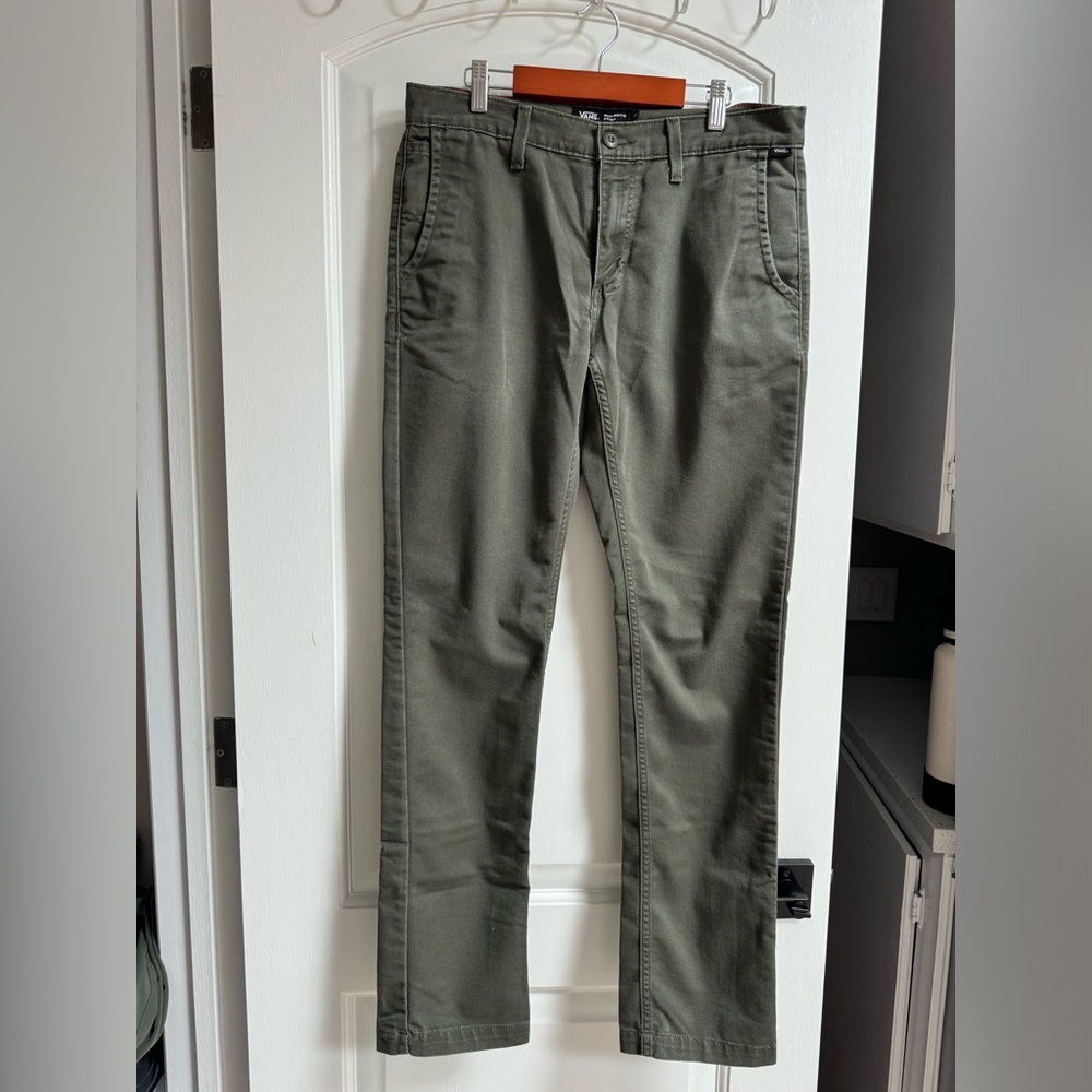 Vans mens Authentic Chino Slim Pants waist 30” olive green color